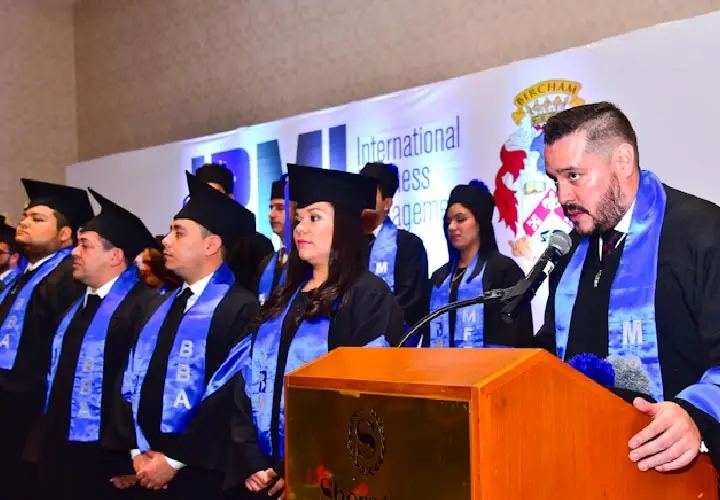 Bircham University 2016 El Salvador IBMI Graduation Bircham University 2016 El Salvador IBMI Graduation